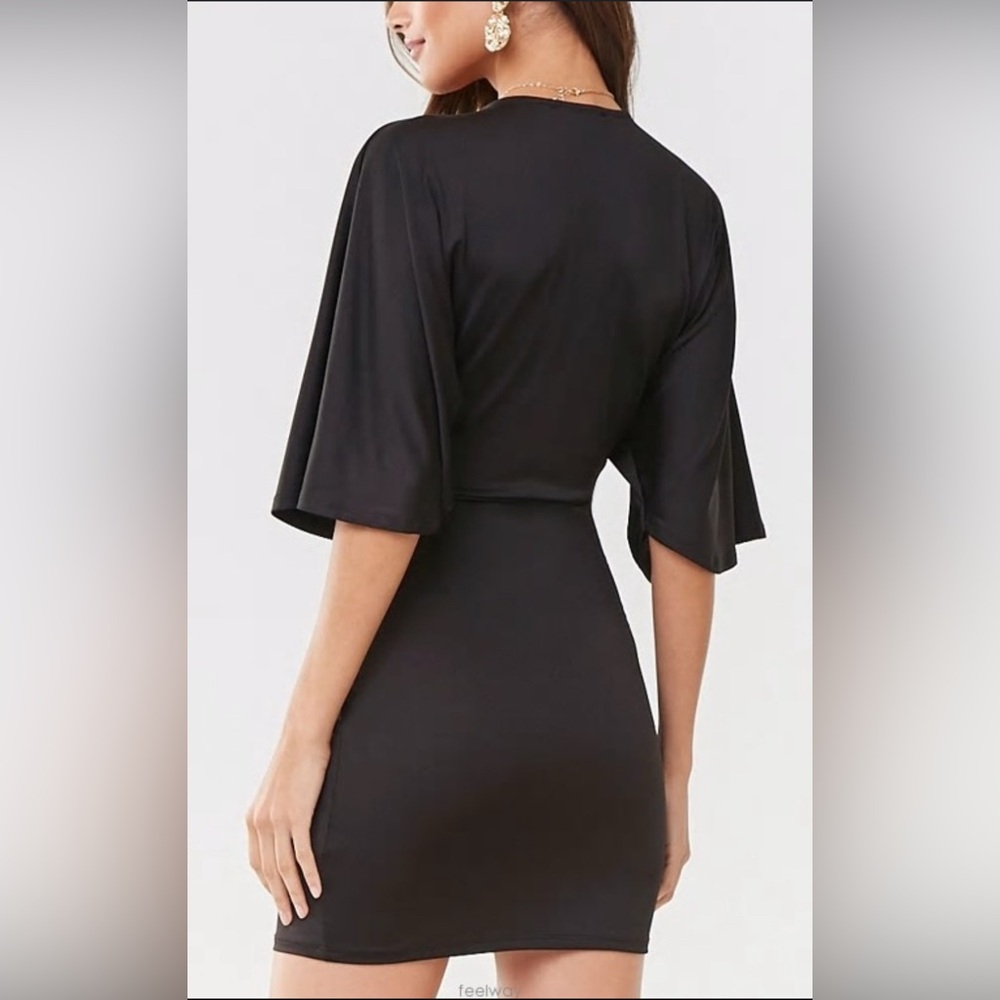 Dress - Picture 5 of 5